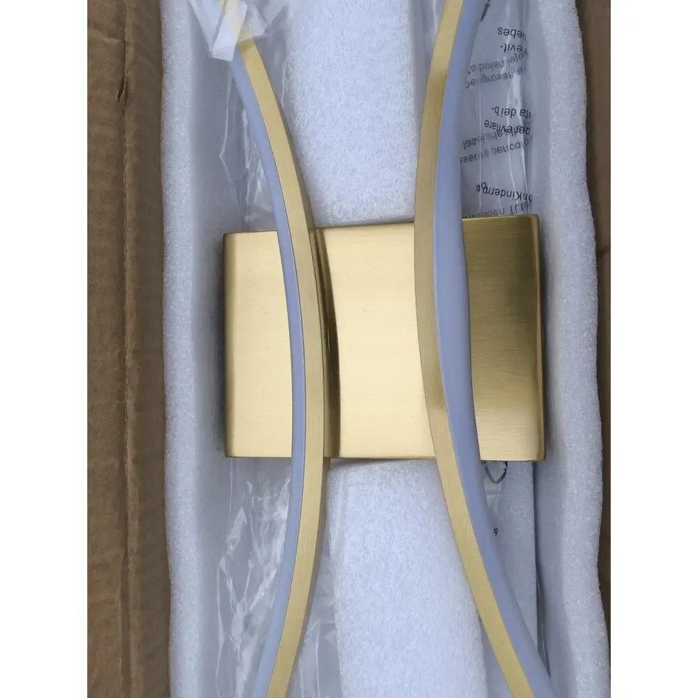 Minimalism Modern LED Ceiling Light – Gold Finish – Curved Design – Living Room